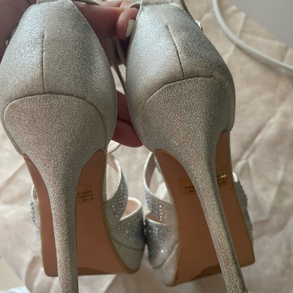 DELICACY| Women’s Fantastic 90 Rhinestone Party Heel Silver Iridescent Size 8.5 - Picture 6 of 11